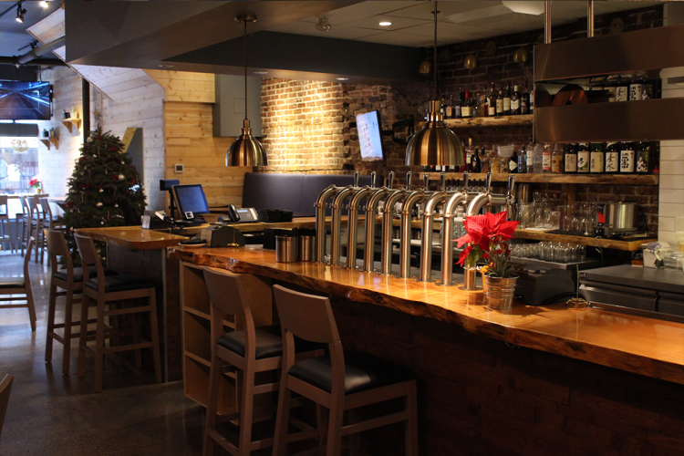 bar & taps